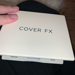 Medium deep face palette